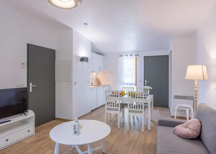 Les Charmes C38 - Le Val Joly * Eppe-Sauvage